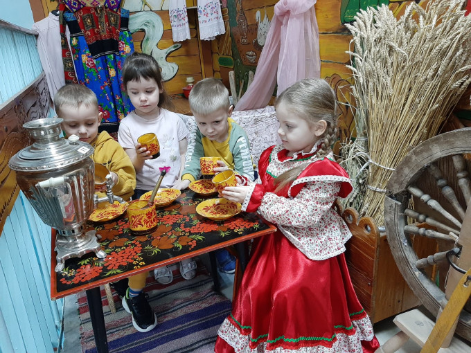 «Старинный народный обычай – гостеприимство» «Старинный народный обычай – гостеприимство».